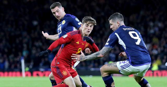 gavi-sustituto-de-ceballos-ante-escocia-efe_53_1000x528.jpeg